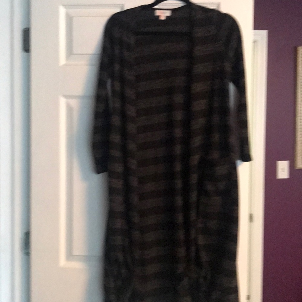 Lularoe blk and grey Sarah size Xs